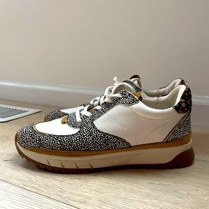 Madewell size 9 sneakers. Original purchase price of $110. Worn 4 times .